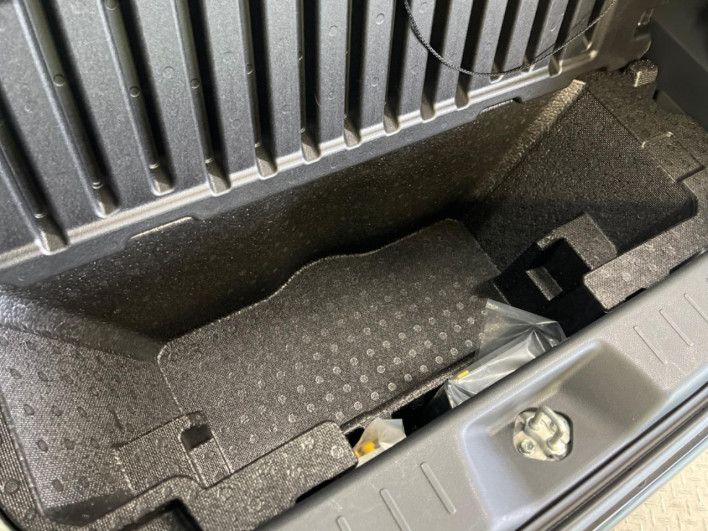 2018 Daihatsu Move Canbus 5BA-LA800S (UW-6a1f9b0d084f3)[5]