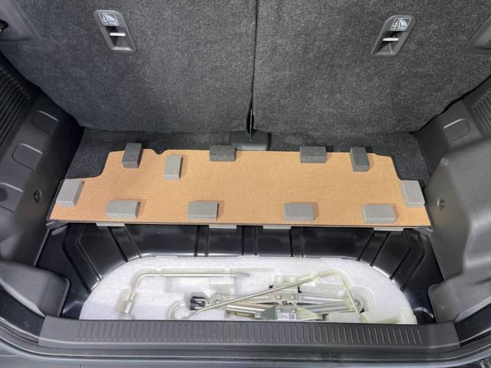 2025 Suzuki Jimny Nomad 3BA-JC74W (UW-6a1f9b27d5af6)[28]