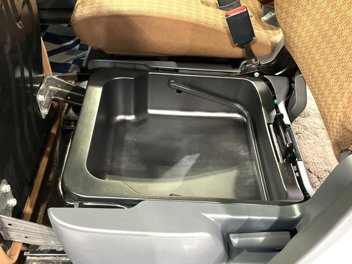 2013 Nissan Moco DBA-MG33S (UW-6a1f9b2ebc435)[16]