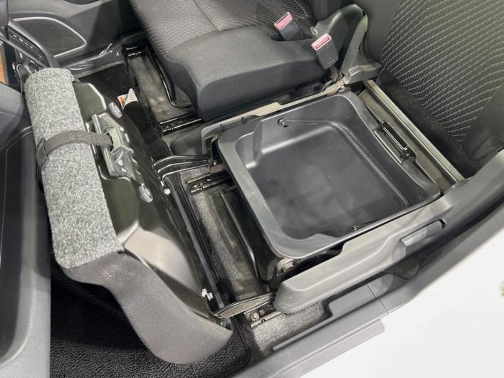 2013 Suzuki Wagon R DBA-MH34S (UW-6a1f9b31a586d)[29]