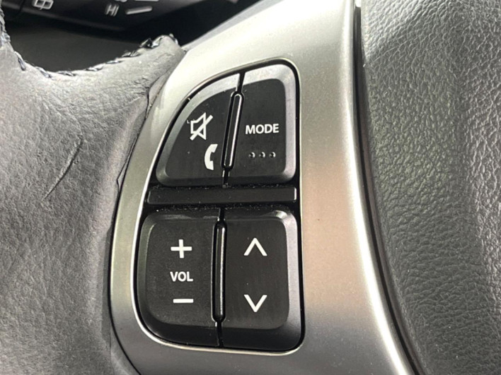 2015 Suzuki Wagon R Stingray DAA-MH44S (UW-6a1f9b338e075)[13]
