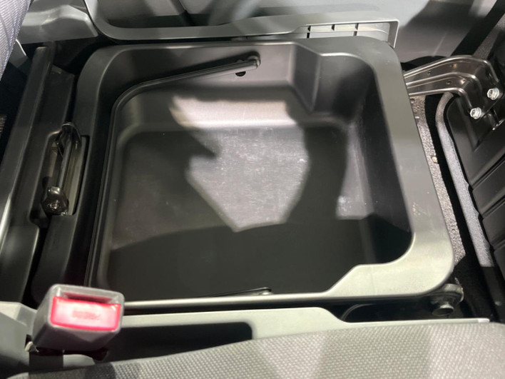 2015 Suzuki Wagon R Stingray DAA-MH44S (UW-6a1f9b338e075)[24]