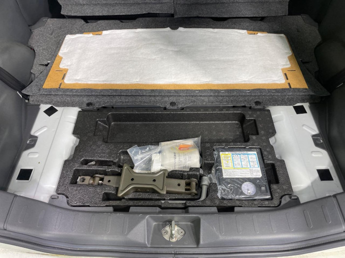 2012 Suzuki Palette SW DBA-MK21S (UW-6a1f9b386eda9)[25]