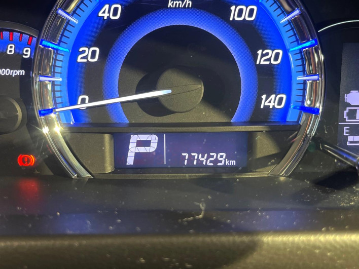 2015 Suzuki Spacia Custom DAA-MK42S (UW-6a1f9b3caba93)[2]
