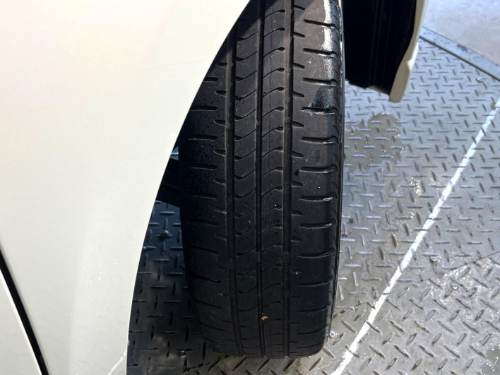 2015 Suzuki Spacia Custom DAA-MK42S (UW-6a1f9b3caba93)[25]