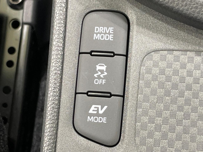 2021 Toyota Yaris Cross 6AA-MXPJ10 (UW-6a1f9b648c367)[26]