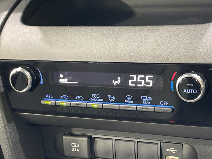 2021 Toyota Yaris Cross 6AA-MXPJ10 (UW-6a1f9b648c367)[21]
