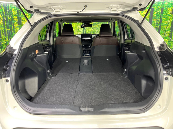 2022 Toyota Yaris Cross 6AA-MXPJ10 (UW-6a1f9b65b2d80)[16]