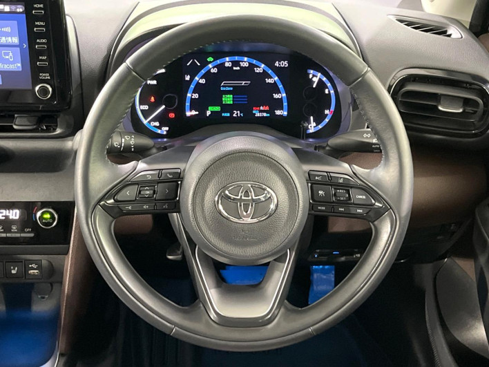 2022 Toyota Yaris Cross 6AA-MXPJ10 (UW-6a1f9b65b2d80)[28]