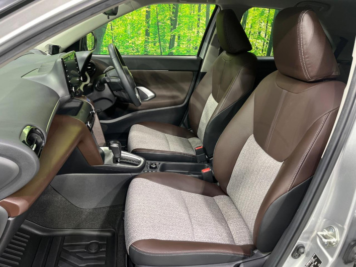 2020 Toyota Yaris Cross 6AA-MXPJ15 (UW-6a1f9b6bcccda)[12]