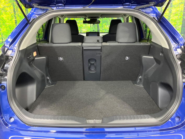 2023 Toyota Yaris Cross 6AA-MXPJ15 (UW-6a1f9b6cf06c9)[13]