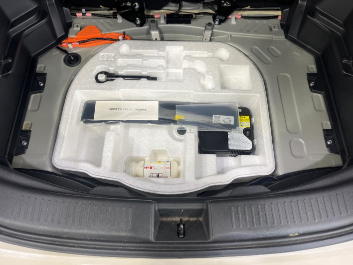 2021 Toyota Aqua 6AA-MXPK11 (UW-6a1f9b6db62c5)[25]