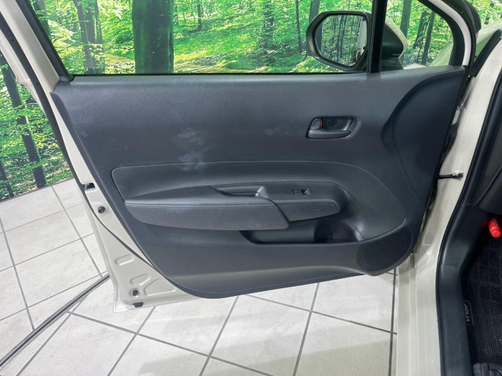 2021 Toyota Aqua 6AA-MXPK11 (UW-6a1f9b6db62c5)[19]