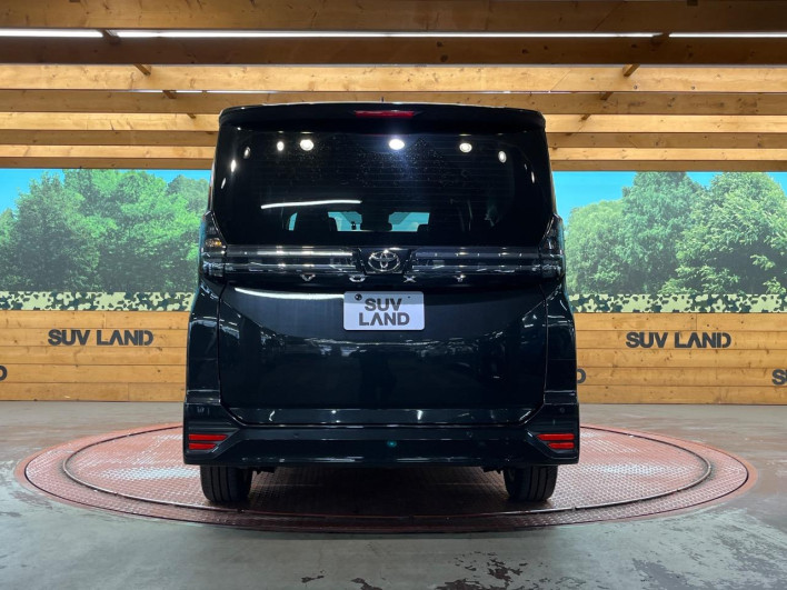 2022 Toyota Voxy 6BA-MZRA95W (UW-6a1f9b83cffb4)[5]