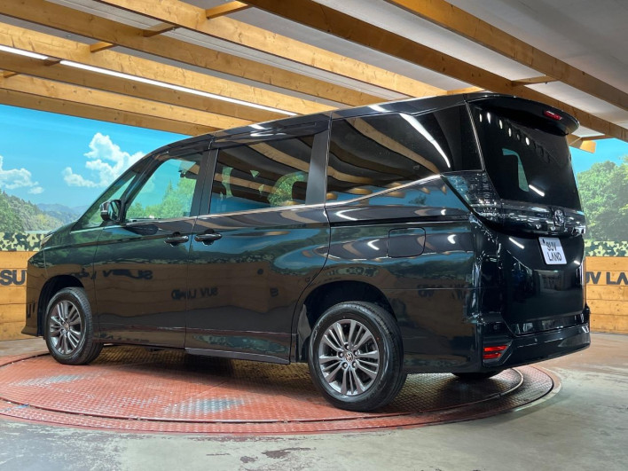 2022 Toyota Voxy 6BA-MZRA95W (UW-6a1f9b83cffb4)[7]