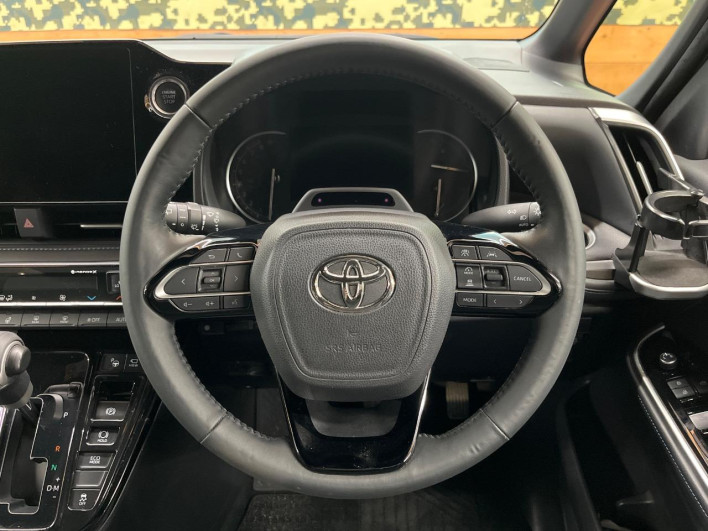 2022 Toyota Voxy 6BA-MZRA95W (UW-6a1f9b83cffb4)[19]