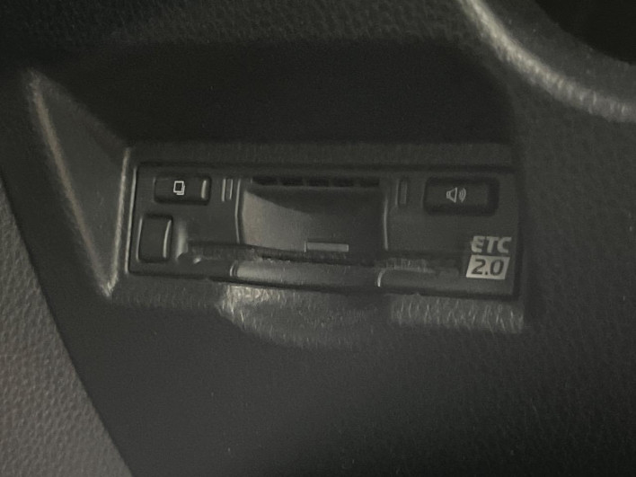 2022 Toyota Voxy 6BA-MZRA95W (UW-6a1f9b83cffb4)[22]