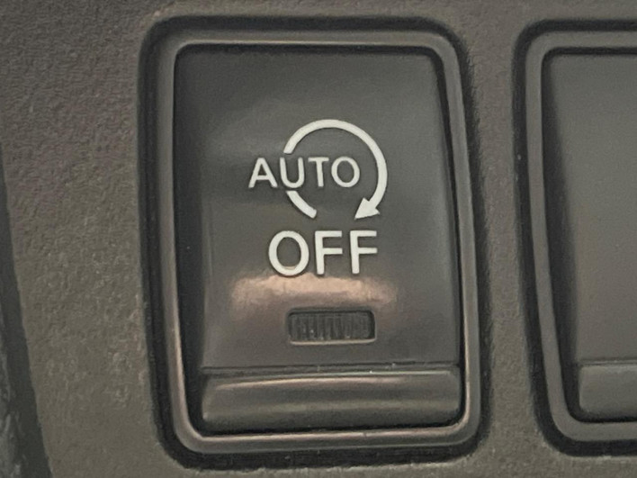 2013 Nissan Serena DBA-NC26 (UW-6a1f9b846d0f6)[29]