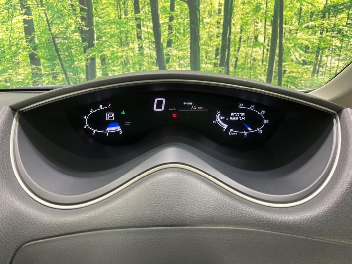 2013 Nissan Serena DBA-NC26 (UW-6a1f9b846d0f6)[21]