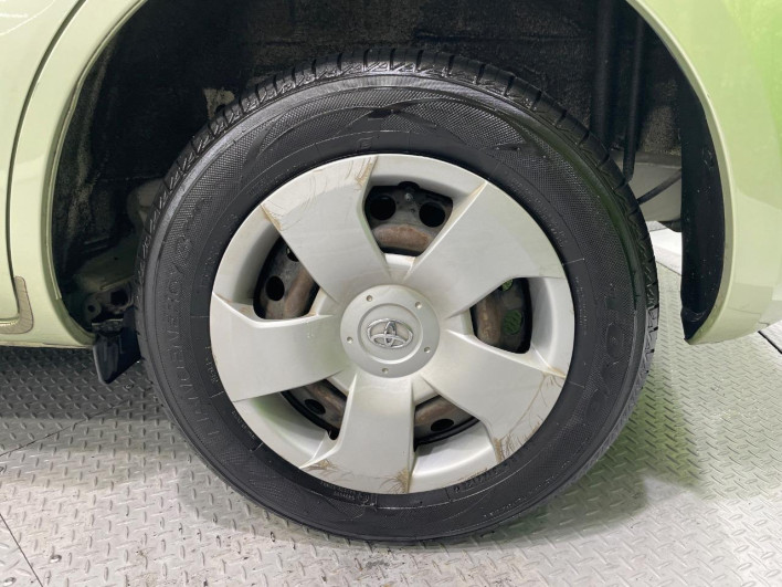 2011 Toyota Sienta DBA-NCP81G (UW-6a1f9b8694e95)[11]