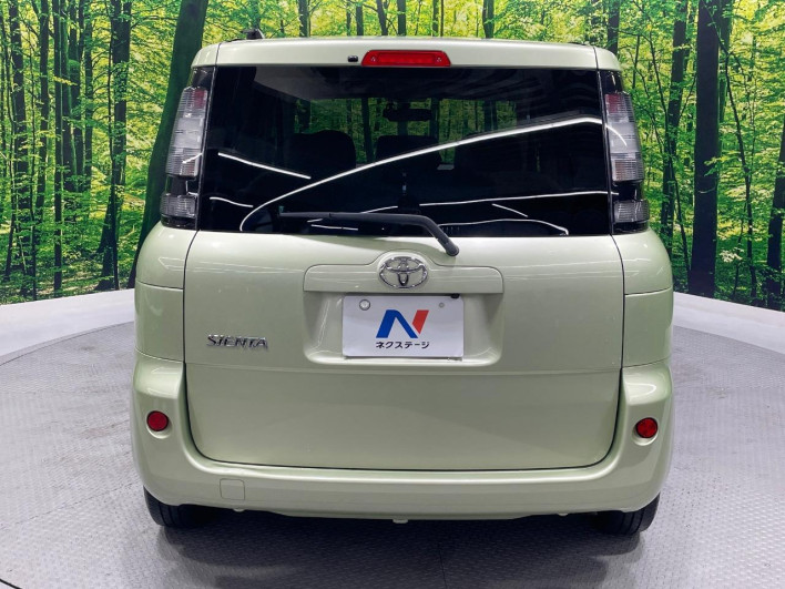 2011 Toyota Sienta DBA-NCP81G (UW-6a1f9b8694e95)[15]