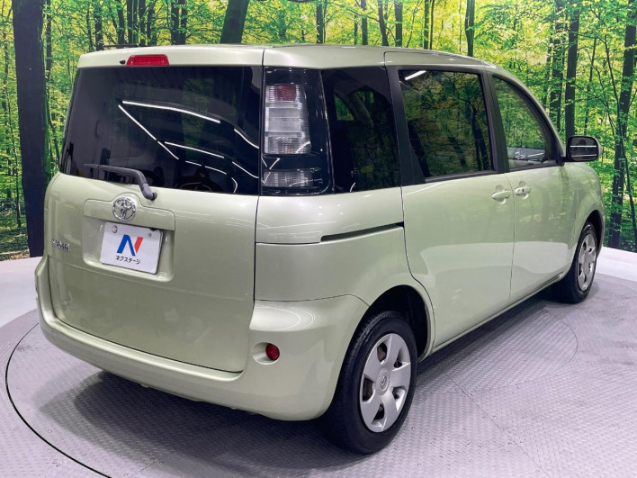2011 Toyota Sienta DBA-NCP81G (UW-6a1f9b8694e95)[16]