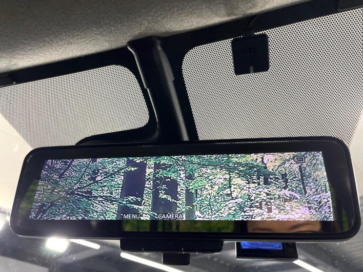 2017 Nissan Note DBA-NE12 (UW-6a1f9b879f9b2)[21]