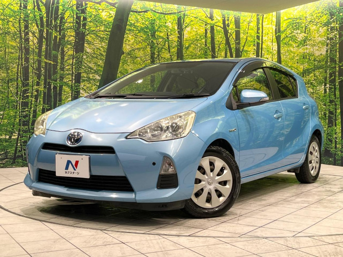 2012 Toyota Aqua DAA-NHP10 (UW-6a1f9b882580c)[0]