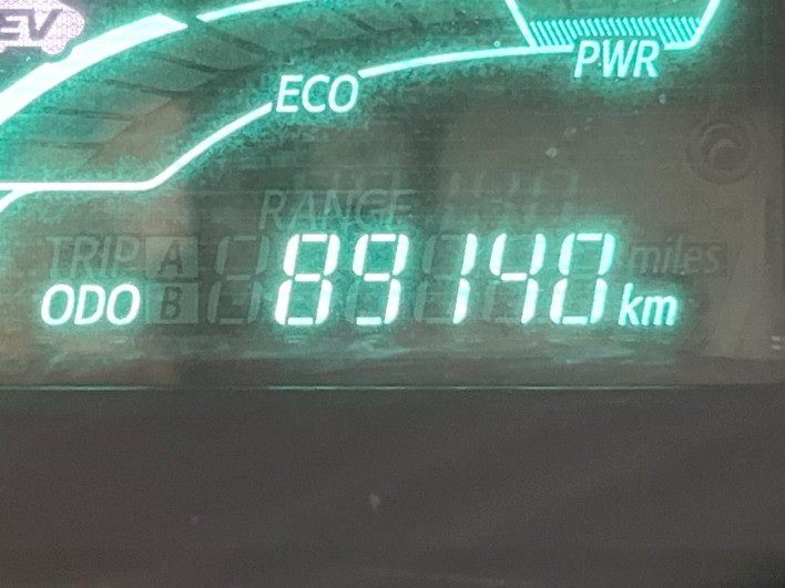 2012 Toyota Aqua DAA-NHP10 (UW-6a1f9b882580c)[2]