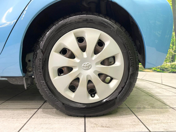 2012 Toyota Aqua DAA-NHP10 (UW-6a1f9b882580c)[5]