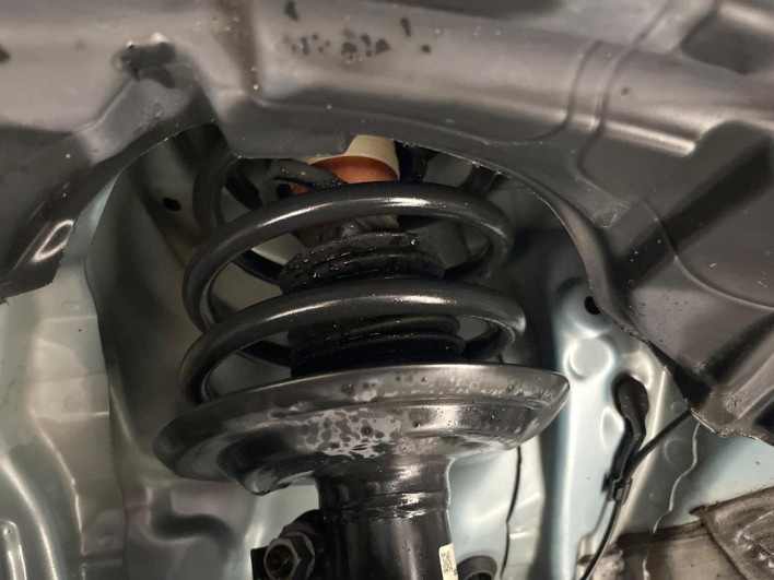 2012 Toyota Aqua DAA-NHP10 (UW-6a1f9b882580c)[7]