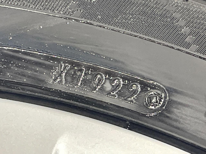 2013 Toyota Aqua DAA-NHP10 (UW-6a1f9b8844cf2)[8]