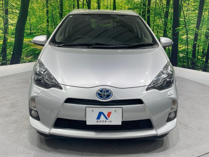 2013 Toyota Aqua DAA-NHP10 (UW-6a1f9b8844cf2)[19]