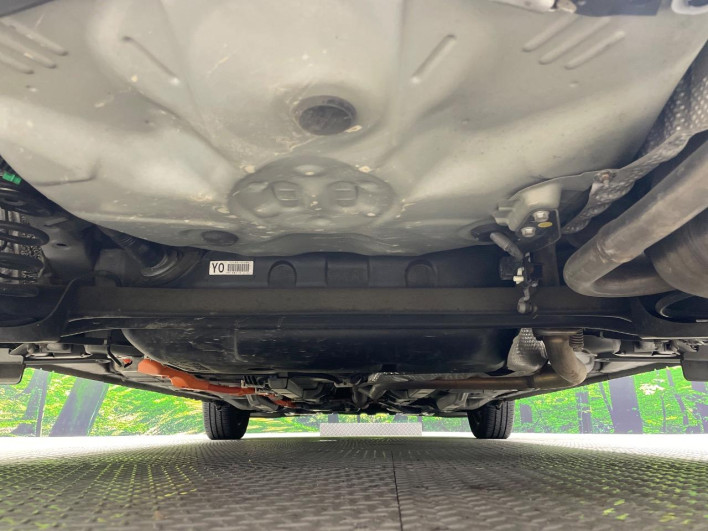 2013 Toyota Aqua DAA-NHP10 (UW-6a1f9b8844cf2)[24]