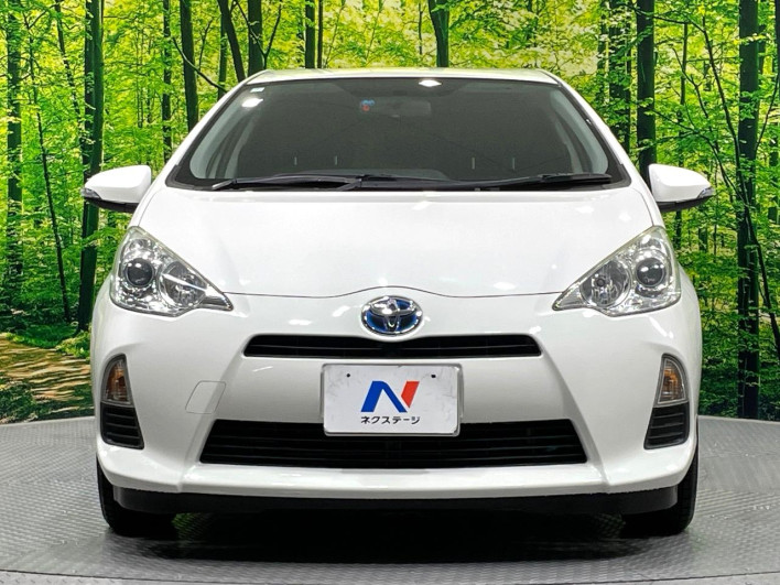 2014 Toyota Aqua DAA-NHP10 (UW-6a1f9b89cc2fe)[5]