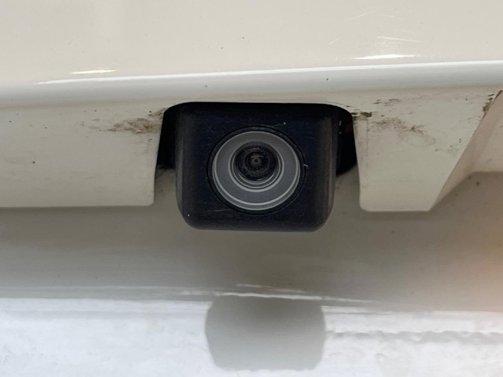2015 Toyota Aqua DAA-NHP10 (UW-6a1f9b8e54e7a)[15]