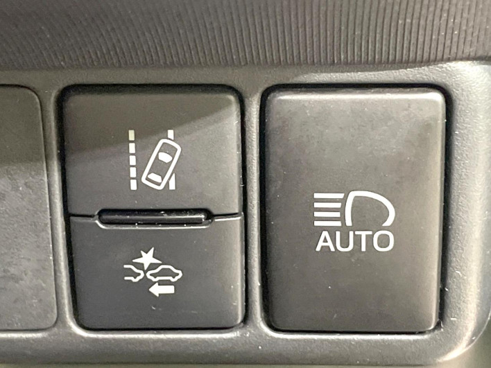 2015 Toyota Aqua DAA-NHP10 (UW-6a1f9b8ee147c)[14]
