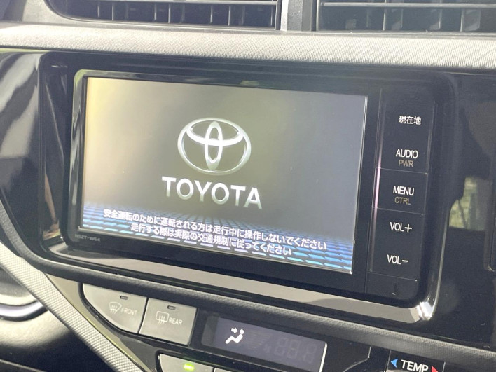 2015 Toyota Aqua DAA-NHP10 (UW-6a1f9b8ee147c)[25]