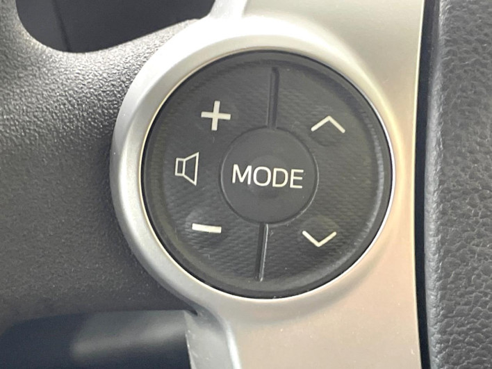 2015 Toyota Aqua DAA-NHP10 (UW-6a1f9b8ee147c)[18]