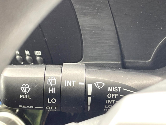 2015 Toyota Aqua DAA-NHP10 (UW-6a1f9b8ee147c)[19]