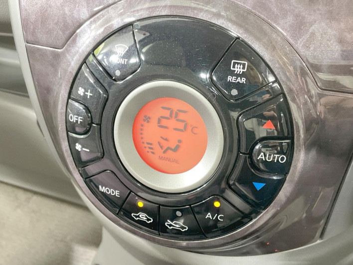 2018 Nissan March DBA-NK13 (UW-6a1f9b93ba1d3)[22]
