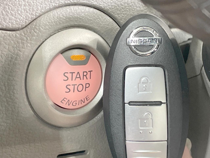 2018 Nissan March DBA-NK13 (UW-6a1f9b93ba1d3)[17]