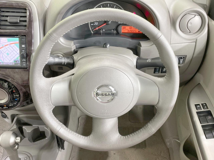2018 Nissan March DBA-NK13 (UW-6a1f9b93ba1d3)[14]
