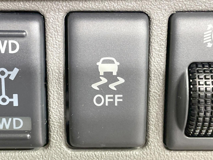 2018 Nissan March DBA-NK13 (UW-6a1f9b93ba1d3)[28]