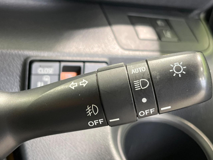 2016 Toyota Sienta DBA-NSP170G (UW-6a1f9b96253f1)[20]