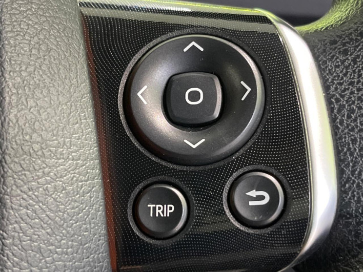 2016 Toyota Sienta DBA-NSP170G (UW-6a1f9b96253f1)[22]