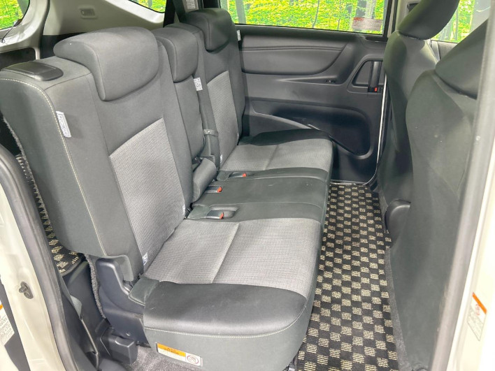 2019 Toyota Sienta DBA-NSP170G (UW-6a1f9b96bbeaf)[22]