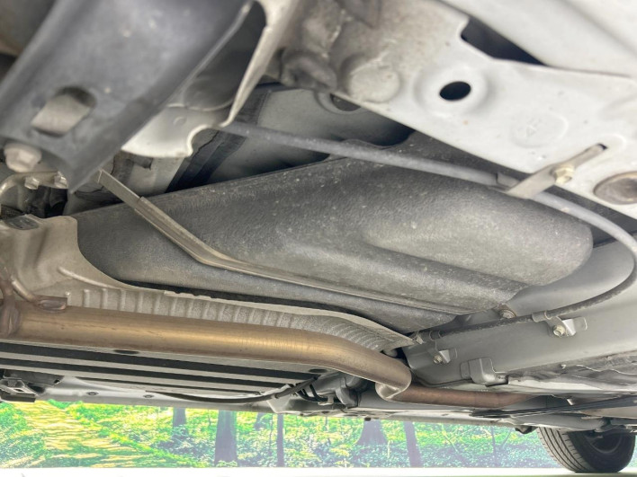 2019 Toyota Sienta DBA-NSP170G (UW-6a1f9b96bbeaf)[25]