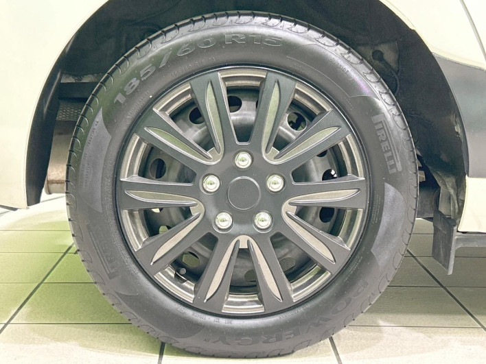 2019 Toyota Sienta DBA-NSP170G (UW-6a1f9b96bbeaf)[14]