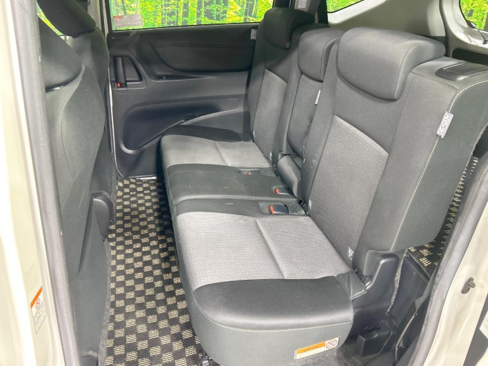 2019 Toyota Sienta DBA-NSP170G (UW-6a1f9b96bbeaf)[21]